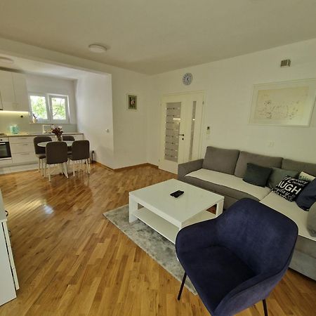 Villa Tamara With Garden And River View - Free Private Parking - Garage Mostar Exteriér fotografie