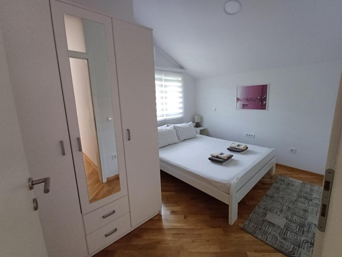 Villa Tamara With Garden And River View - Free Private Parking - Garage Mostar Exteriér fotografie